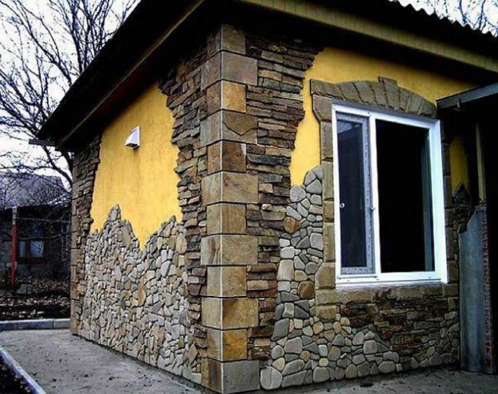 Облицювання фасаду будинку натуральним каменем