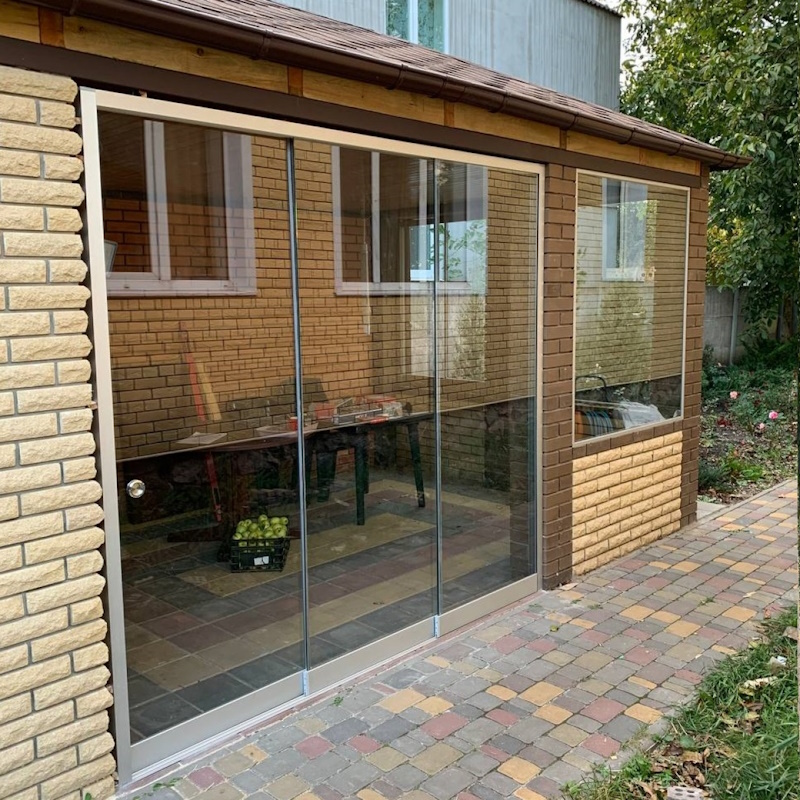 безрамное панорамное остекленение